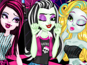 Monster High vs Princesas Disney no Instagram