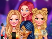 No palco com a Barbie e as Princesas da Disney